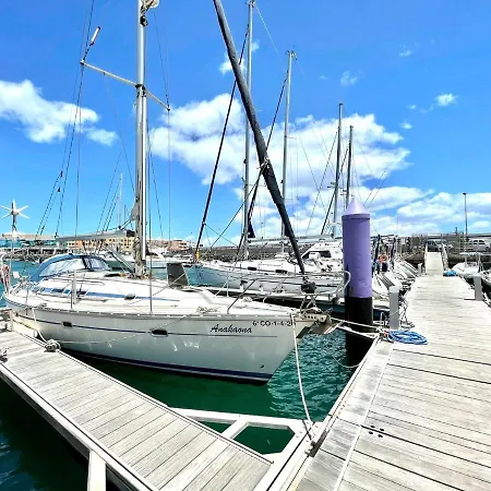 Yacht Anakaona-A Different Way To Stay! Botel *