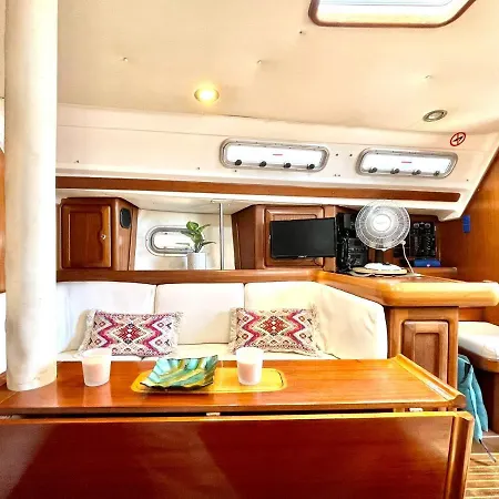 Yacht Anakaona-A Different Way To Stay! * Corralejo