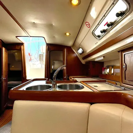 Yacht Anakaona-A Different Way To Stay! Corralejo