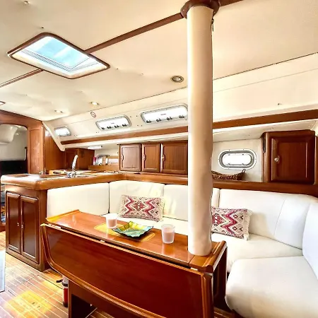 Yacht Anakaona-A Different Way To Stay! Corralejo